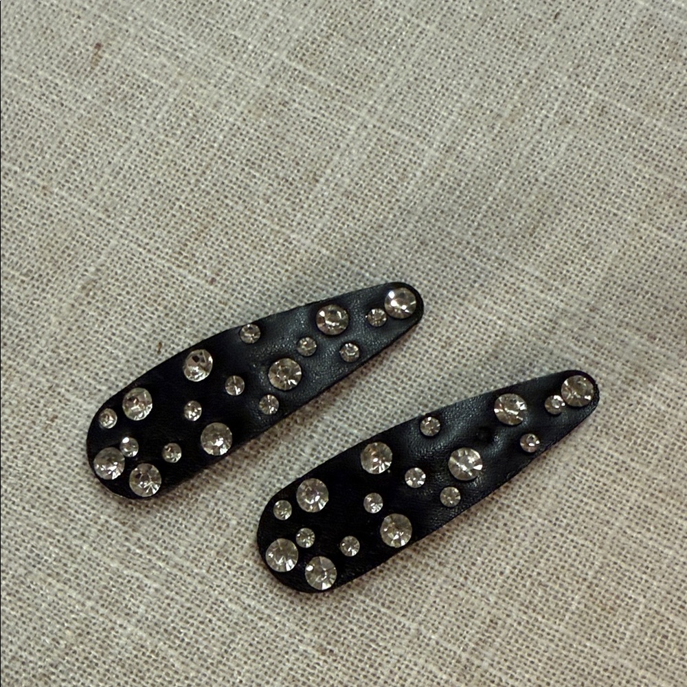 Kitsch Black Crystal Hair Clips